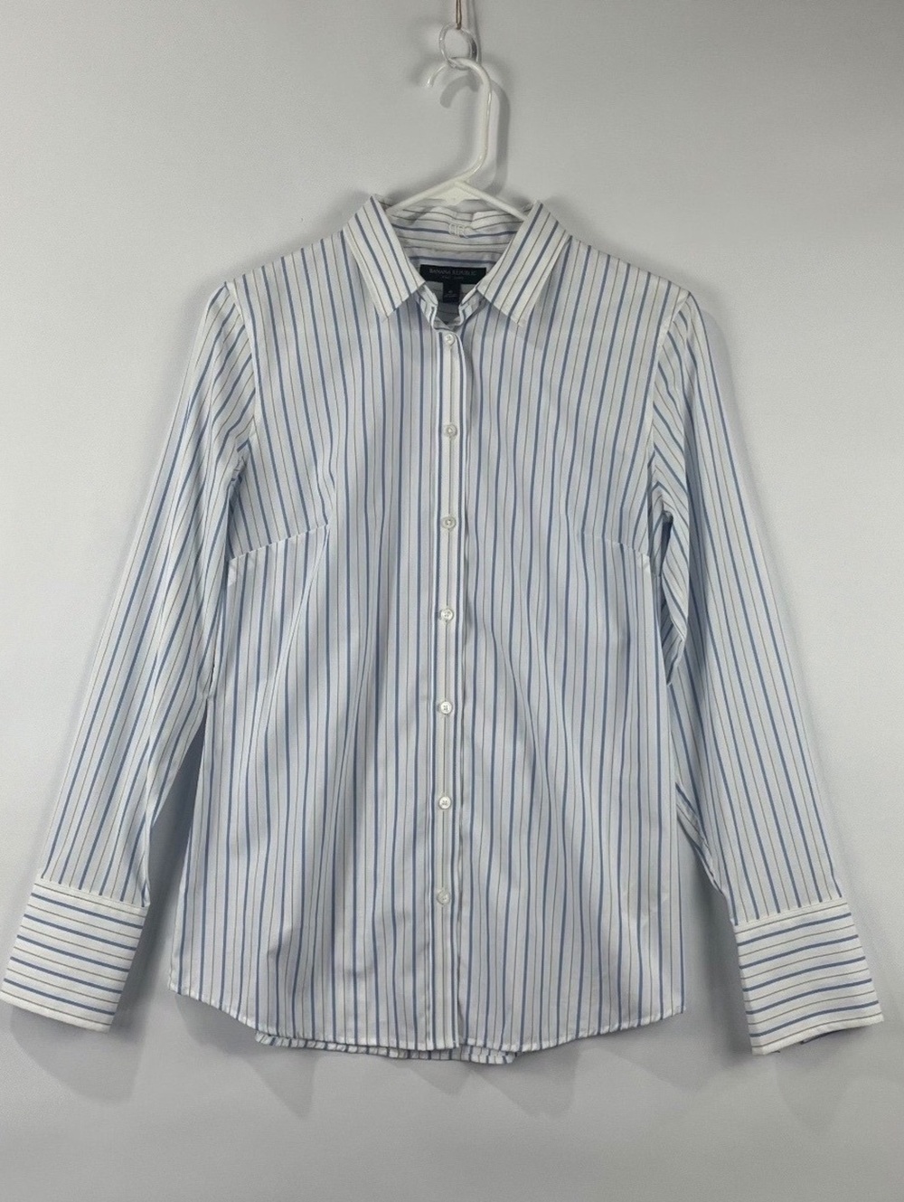 Banana Republic 97% Cotton Riley Shirt Button Down Stretch Size 6 NWOT